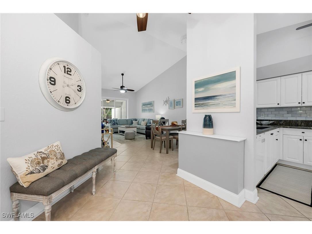 1724 Royal Circle #901 Naples FL 34112 225056215 image4