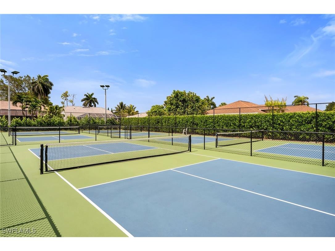 1724 Royal Circle #901 Naples FL 34112 225056215 image40