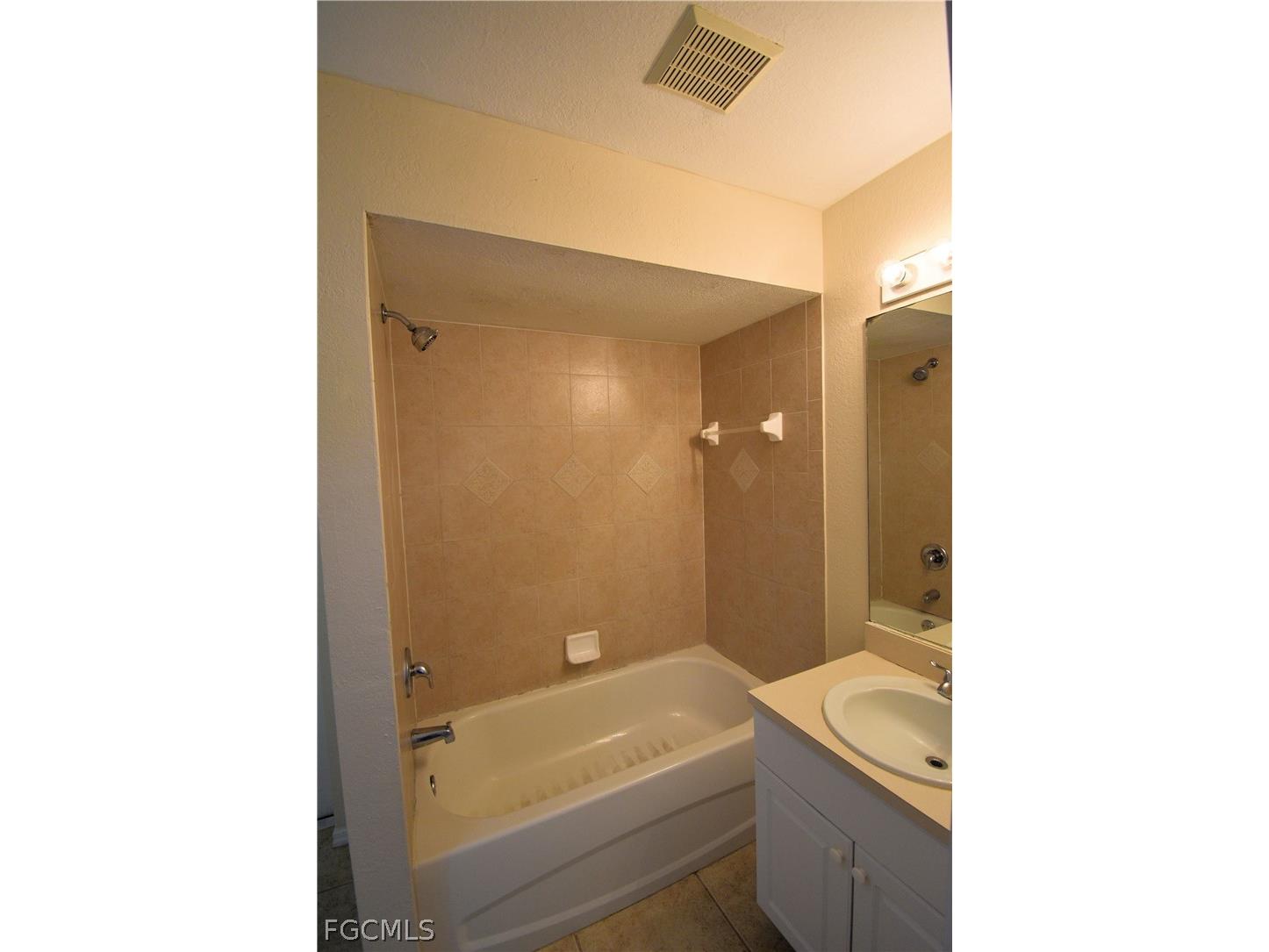 1724 SW 15th Terrace Cape Coral FL 33991 2026013500 image16