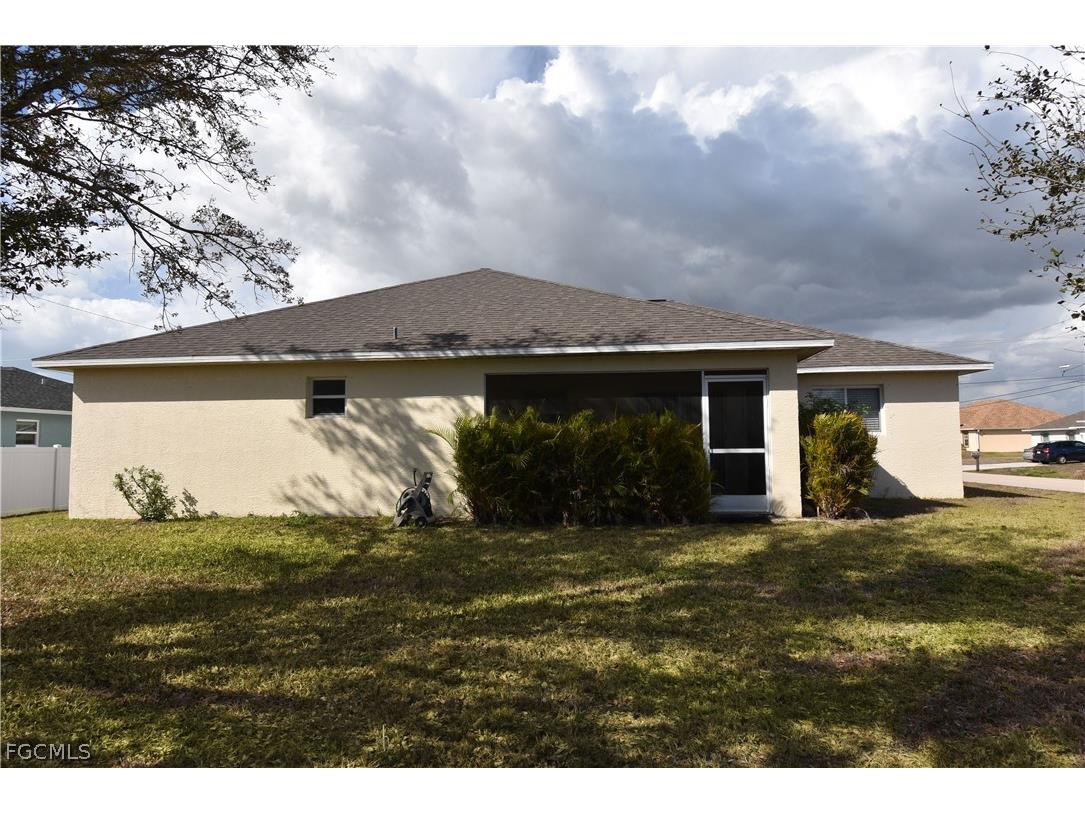 1724 SW 15th Terrace Cape Coral FL 33991 2026013500 image30