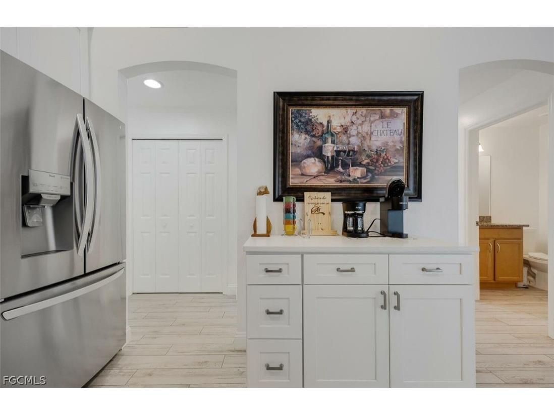 1724 SW 31 Lane Cape Coral FL 33914 2026011133 image4