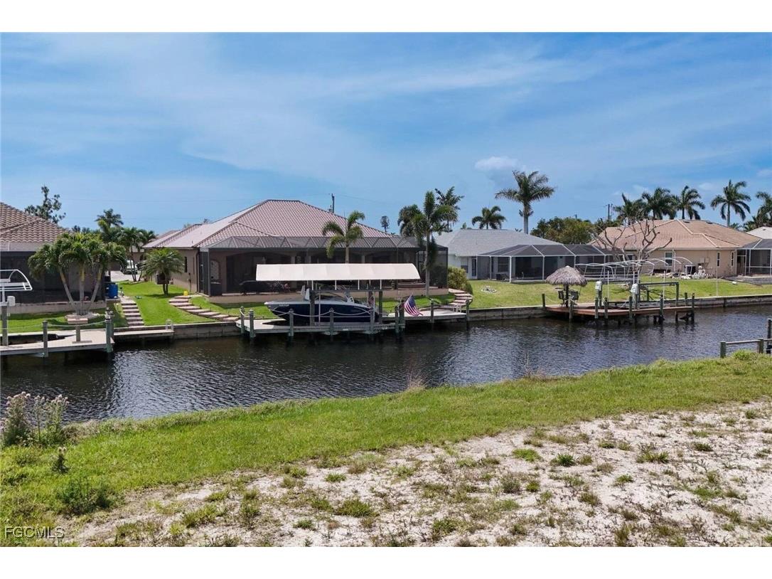 1724 SW 43rd Street Cape Coral FL 33914 2025021397 image6