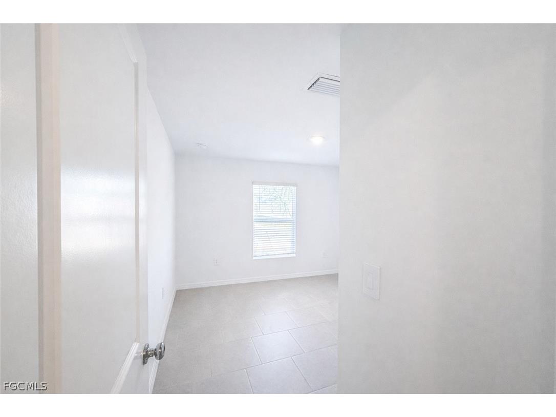 17240 Cantu Court North Fort Myers FL 33917 2026010611 image37