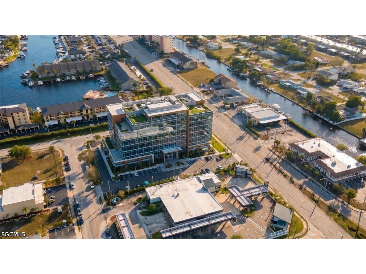 1725 1727 1729 Cape Coral Parkway E Cape Coral FL 33904 2026016351 image5