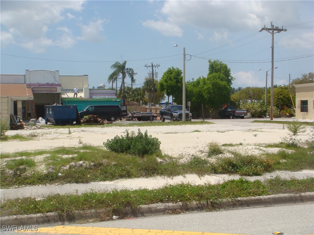 1725 Cape Coral Parkway E Cape Coral FL 33904 224104467 image6