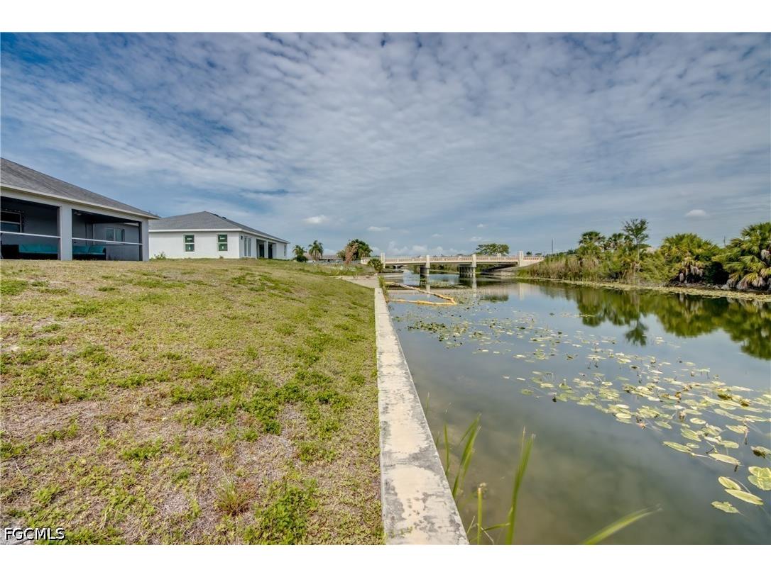 1725 NE 23rd Street Cape Coral FL 33909 2026021929 image29