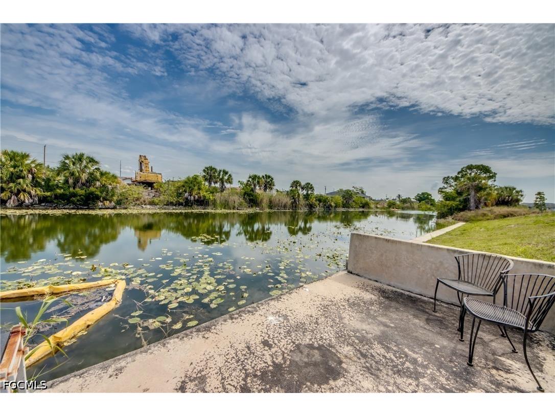 1725 NE 23rd Street Cape Coral FL 33909 2026021929 image32