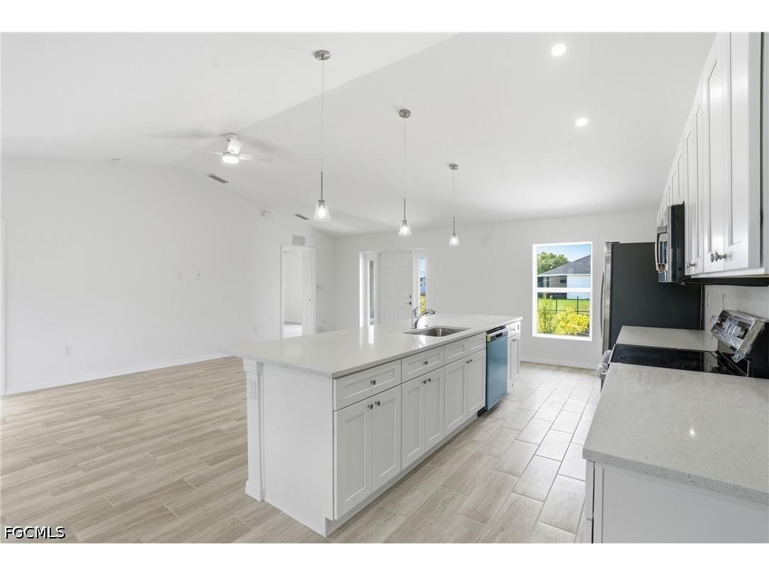 1725 NW 2nd Street Cape Coral FL 33993 2026016542 image16