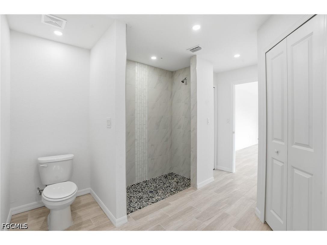 1725 NW 2nd Street Cape Coral FL 33993 2026016542 image22