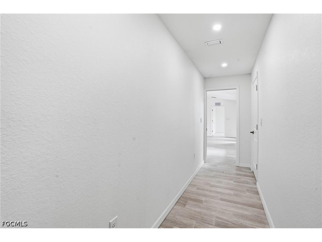 1725 NW 2nd Street Cape Coral FL 33993 2026016542 image31