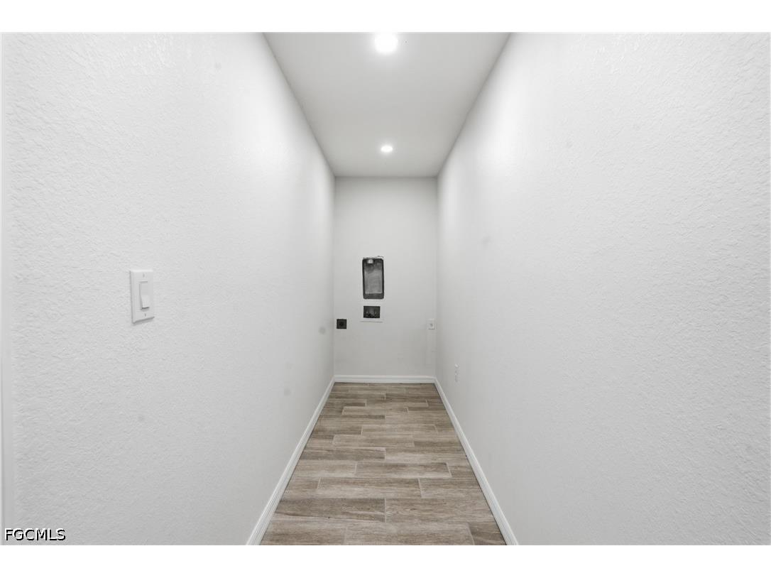 1725 NW 2nd Street Cape Coral FL 33993 2026016542 image32