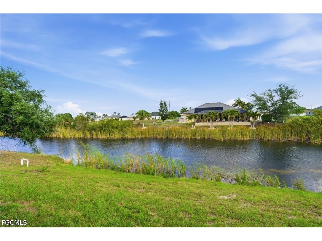1725 NW 2nd Street Cape Coral FL 33993 2026016542 image8