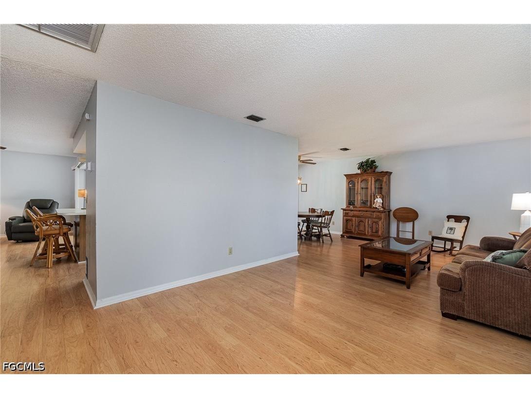 1725 SE 11th Terrace Cape Coral FL 33990 2026030937 image14