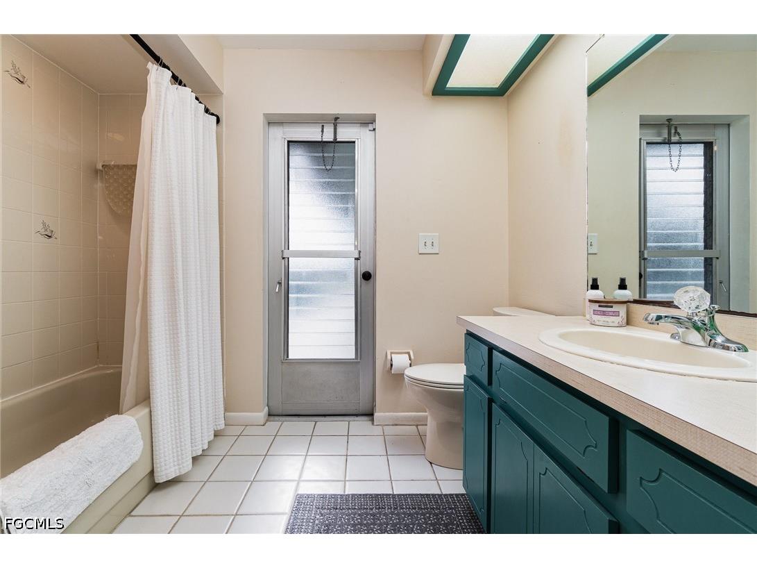 1725 SE 11th Terrace Cape Coral FL 33990 2026030937 image19