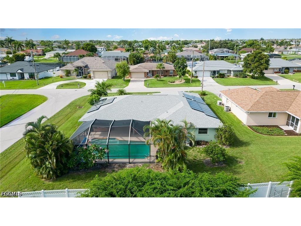 1725 SE 11th Terrace Cape Coral FL 33990 2026030937 image3