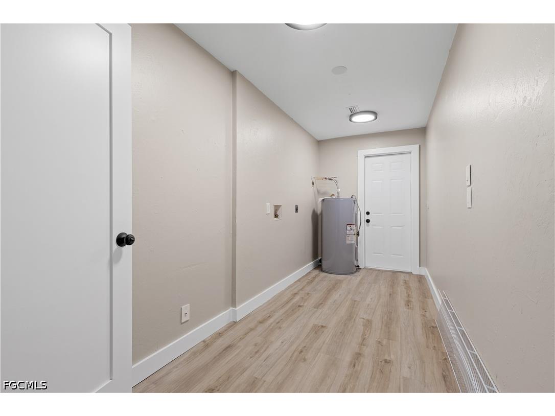1725 SE 3rd Street Cape Coral FL 33990 2026014312 image16