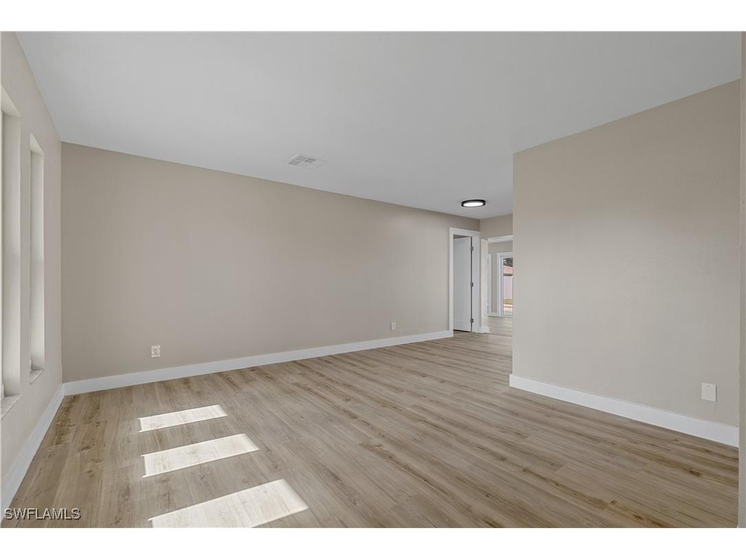 1725 SE 3rd Street Cape Coral FL 33990 225034290 image20