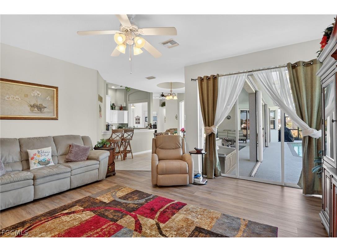 1725 SW 29th Terrace Cape Coral FL 33914 2026009856 image11