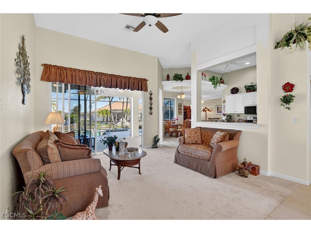 1725 SW 29th Terrace Cape Coral FL 33914 2026009856 image3