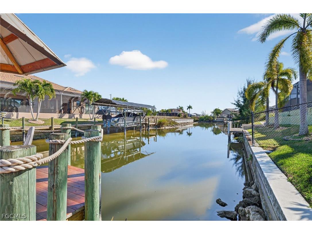 1725 SW 29th Terrace Cape Coral FL 33914 2026009856 image34