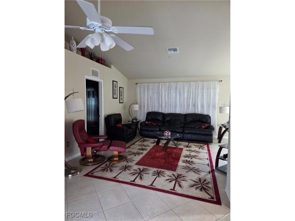 1725 SW 49th Lane Cape Coral FL 33914 2025019500 image4