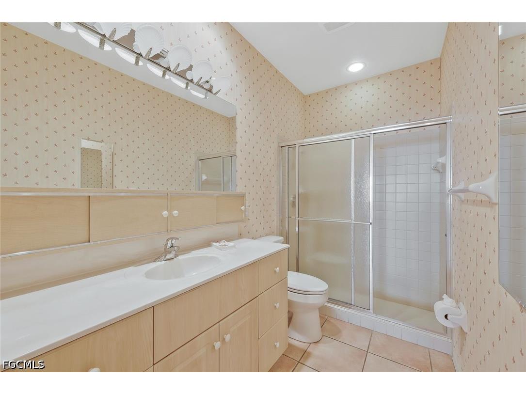 1726 Emerald Cove Circle Cape Coral FL 33991 2026016462 image18