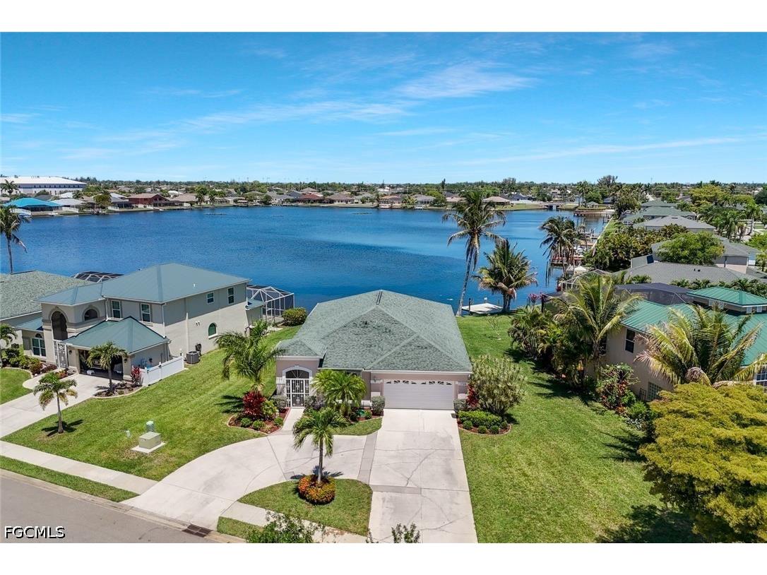 1726 Emerald Cove Circle Cape Coral FL 33991 2026016462 image3