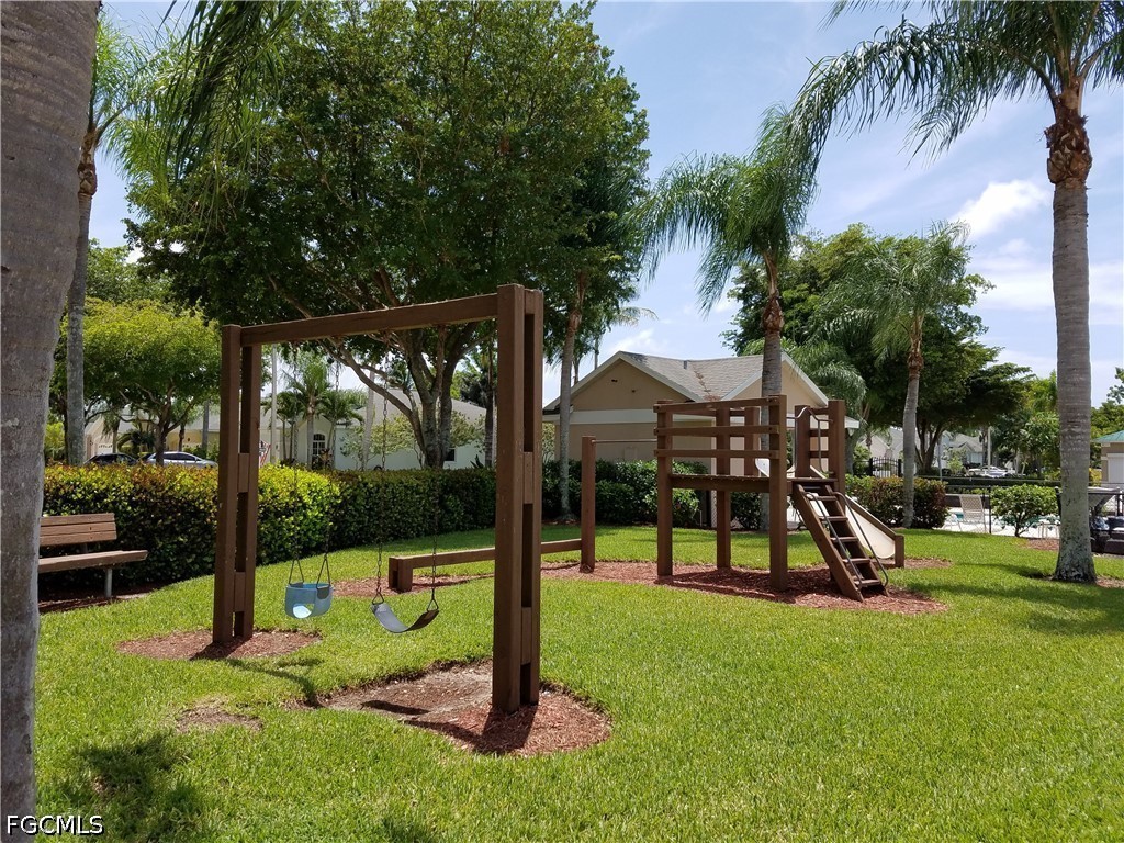 1726 Emerald Cove Circle Cape Coral FL 33991 2026016462 image32