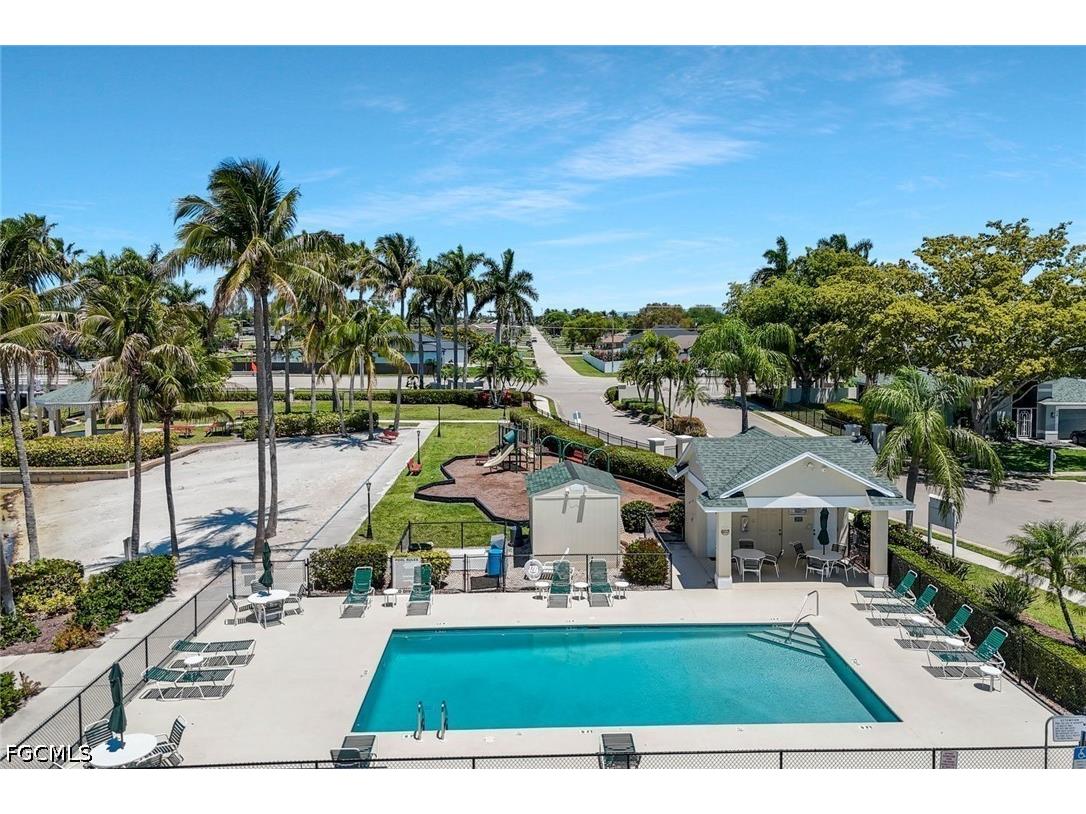 1726 Emerald Cove Circle Cape Coral FL 33991 2026016462 image37