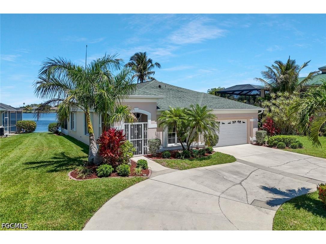 1726 Emerald Cove Circle Cape Coral FL 33991 2026016462 image4