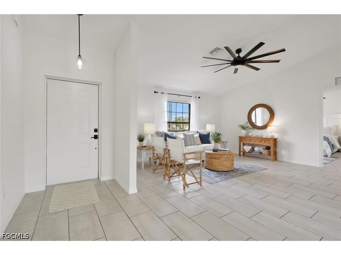 1726 NE 10th Lane Cape Coral FL 33909 2026015734 image2