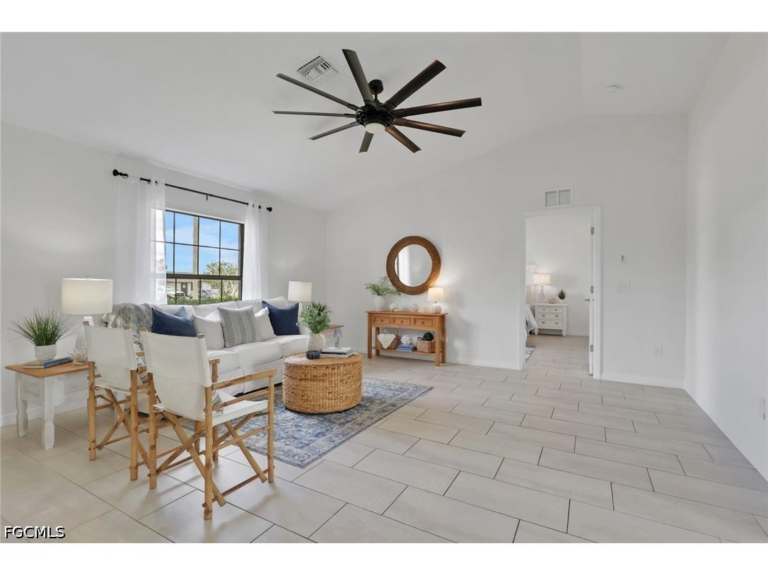1726 NE 10th Lane Cape Coral FL 33909 2026015734 image4