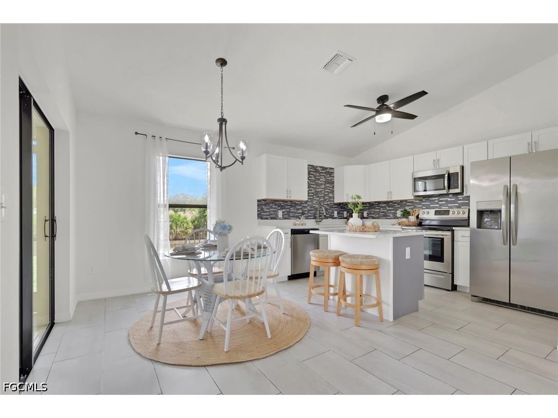 1726 NE 10th Lane Cape Coral FL 33909 2026015734 image7