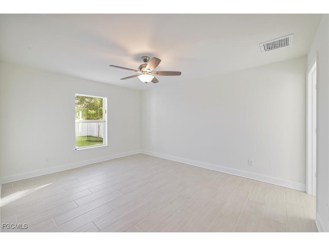 1726 NW 17th Street Cape Coral FL 33993 2025018666 image17