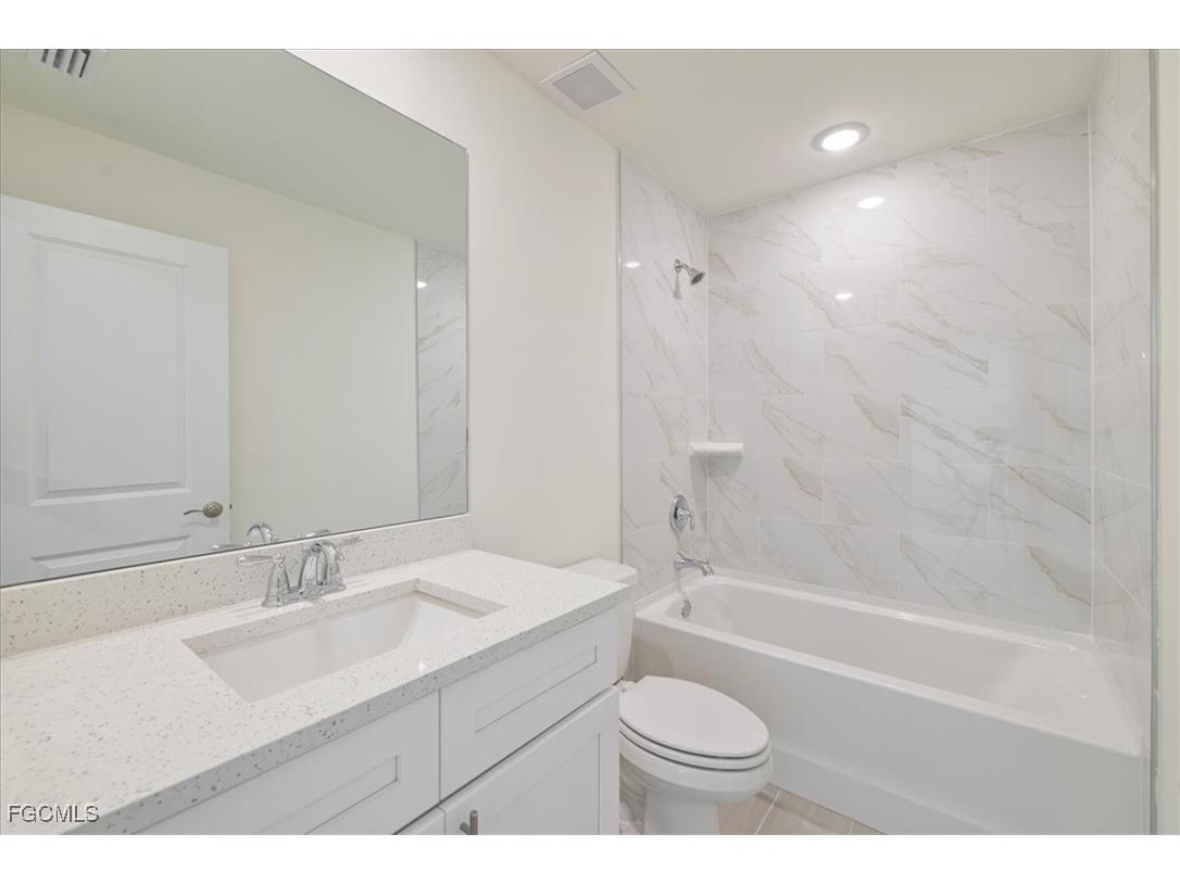 1726 NW 17th Street Cape Coral FL 33993 2025018666 image22