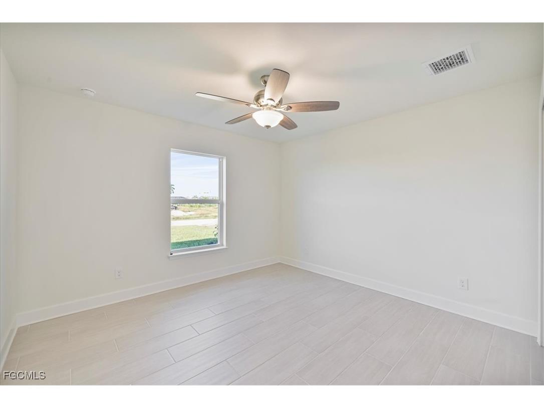 1726 NW 17th Street Cape Coral FL 33993 2025018666 image23
