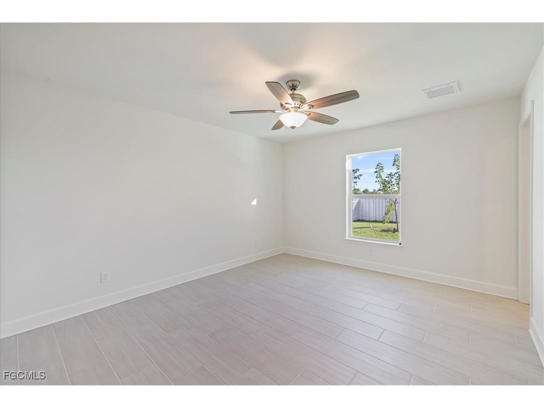 1726 NW 17th Street Cape Coral FL 33993 2025018666 image26
