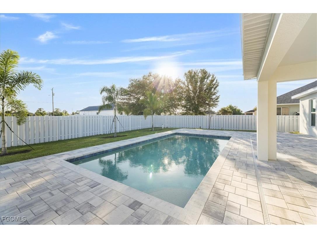 1726 NW 17th Street Cape Coral FL 33993 2025018666 image31