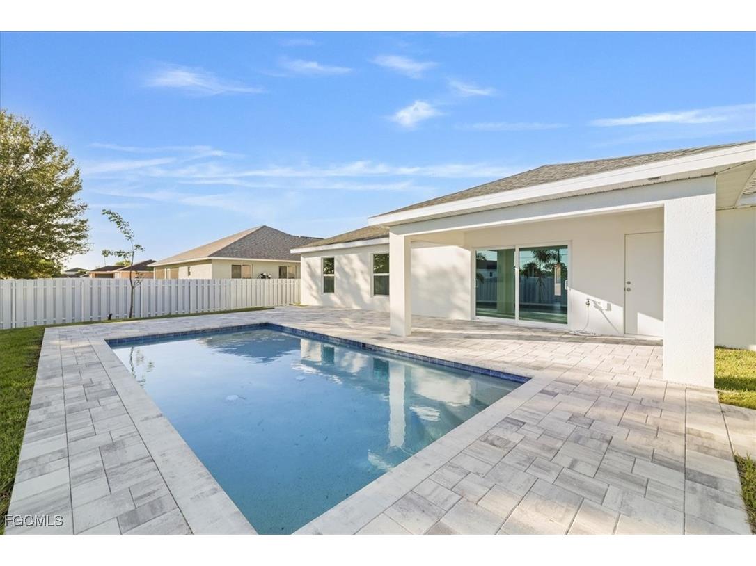 1726 NW 17th Street Cape Coral FL 33993 2025018666 image32