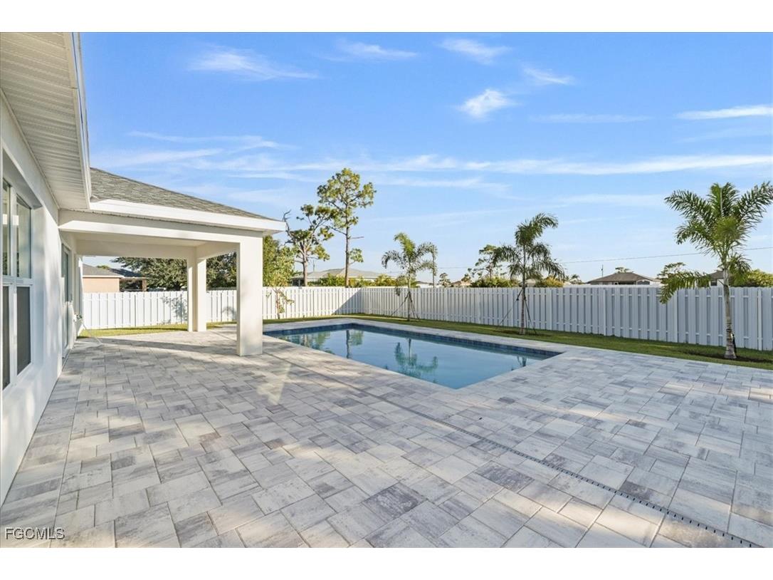 1726 NW 17th Street Cape Coral FL 33993 2025018666 image36