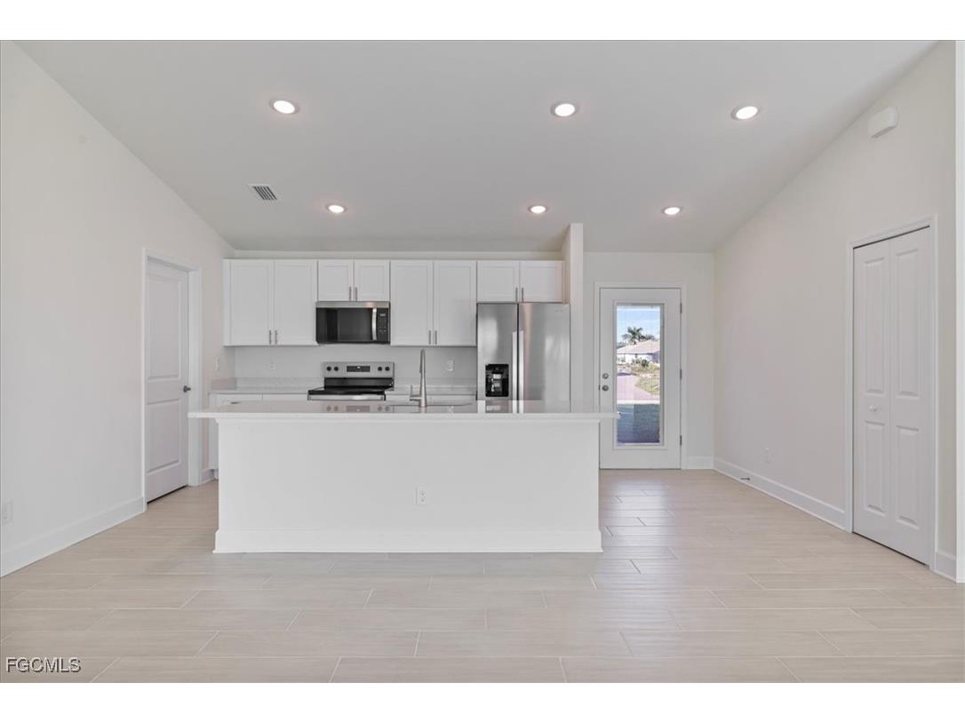 1726 NW 17th Street Cape Coral FL 33993 2025018666 image8