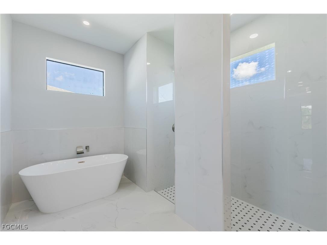 1726 NW 20th Terrace Cape Coral FL 33993 2026012118 image15