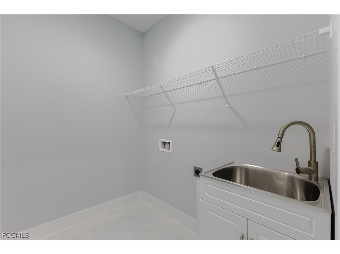 1726 NW 20th Terrace Cape Coral FL 33993 2026012118 image23
