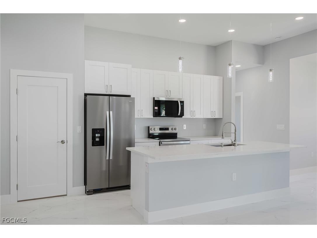 1726 NW 20th Terrace Cape Coral FL 33993 2026012118 image8