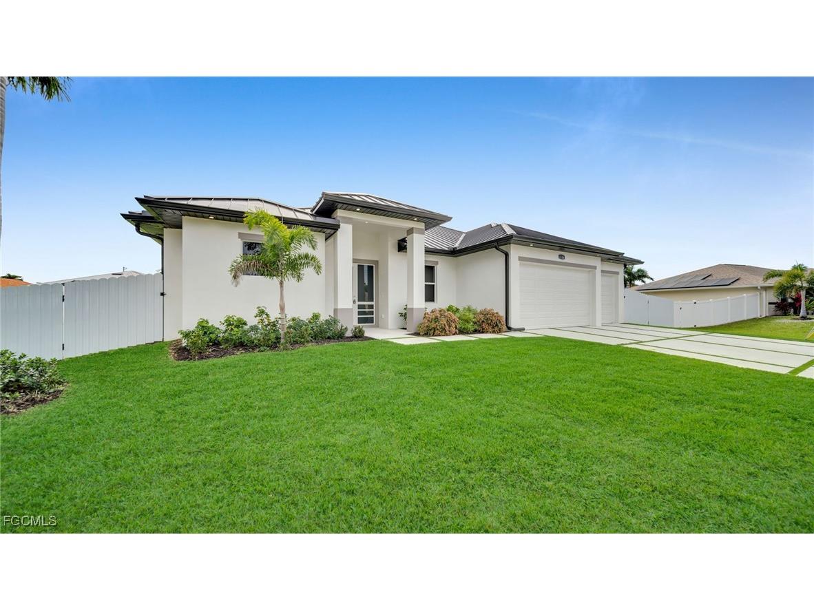 1726 SW 36th Terrace Cape Coral FL 33914 2025024288 image1