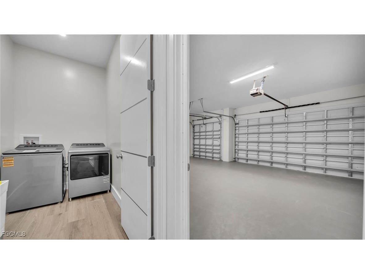 1726 SW 36th Terrace Cape Coral FL 33914 2025024288 image37