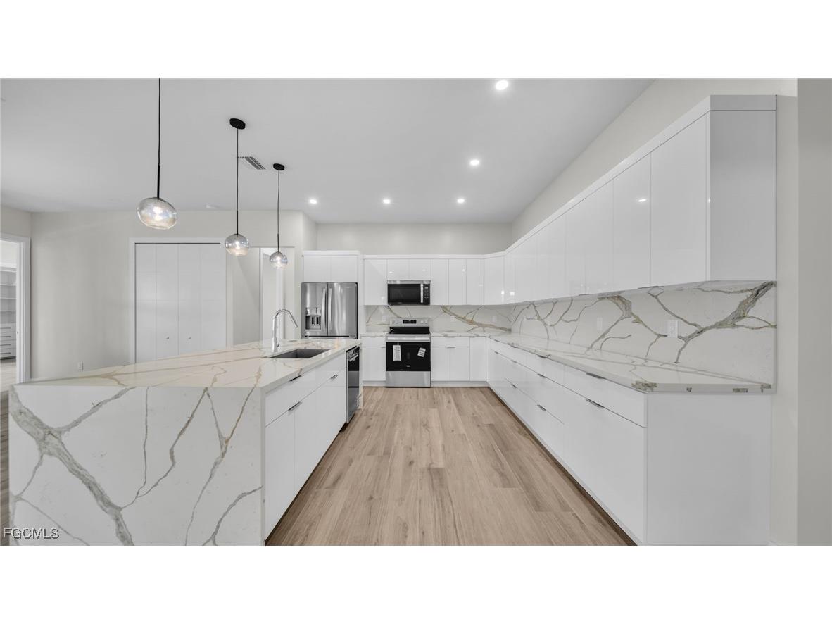 1726 SW 36th Terrace Cape Coral FL 33914 2025024288 image7