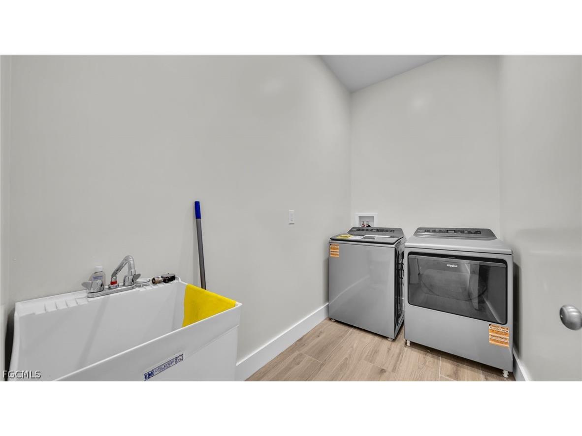 1726 SW 36th Terrace Cape Coral FL 33914 2026008664 image38