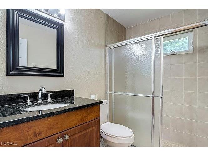 1726 Trafalgar Parkway Cape Coral FL 33991 2025024033 image23