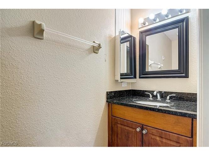 1726 Trafalgar Parkway Cape Coral FL 33991 2025024033 image24